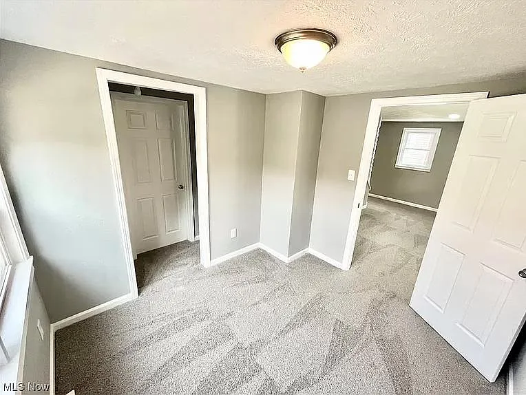337 Dennison Ave — Photo 3