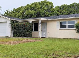 7211 Oak Crest Dr, Port Richey, FL 34668