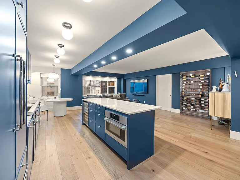 100 W 57th St #11J — Photo 1