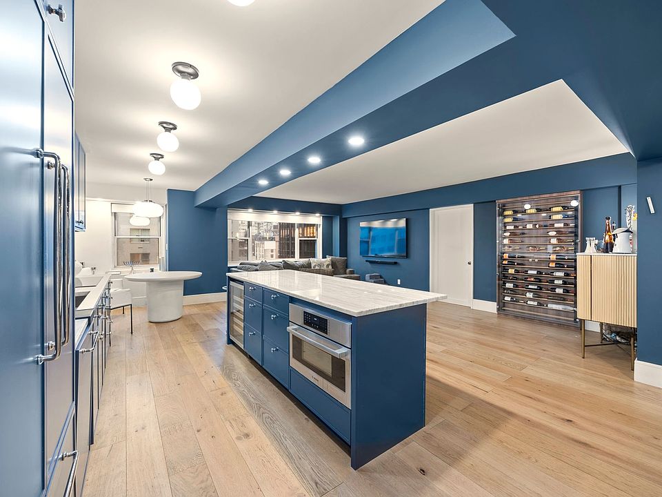 1st image of 100 W 57th St APT 11J