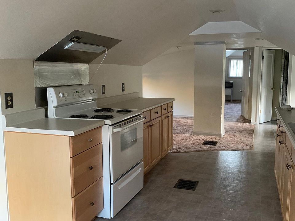 1st image of 704 N 5th St W #B