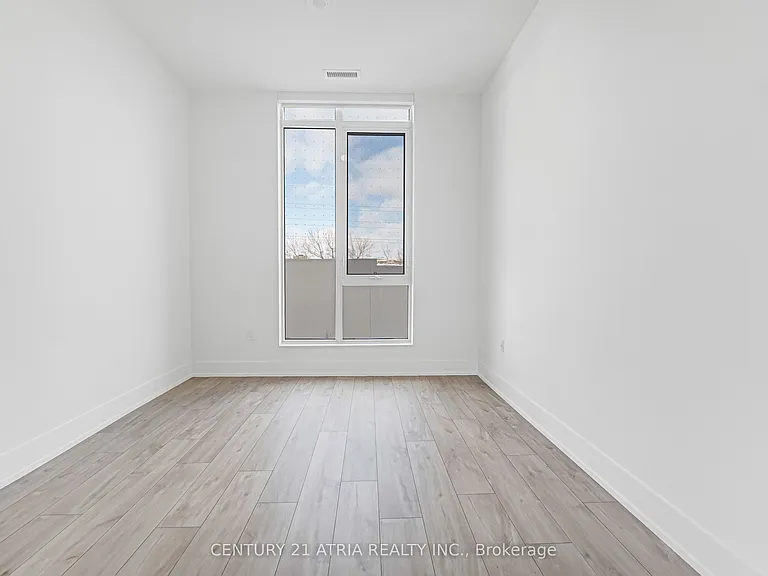 858 Dupont St #207 — Photo 26