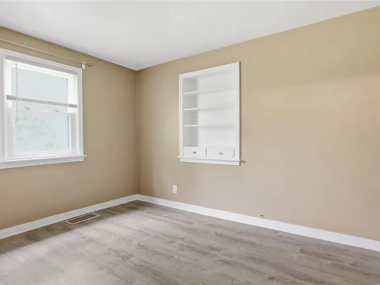 27 Pleasant View Dr — Photo 12