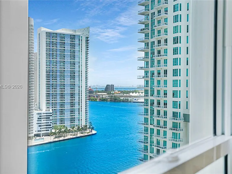 801 Brickell Key Blvd #2210 — Photo 17