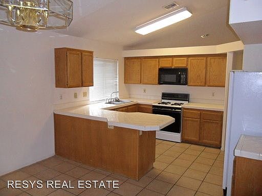 2nd image of 6601 Nevada Classic Cir