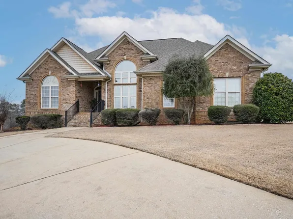 2732 Hanover Cir, Hueytown, AL 35023