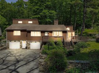 52 Stanley Rd, Monroe, CT 06468