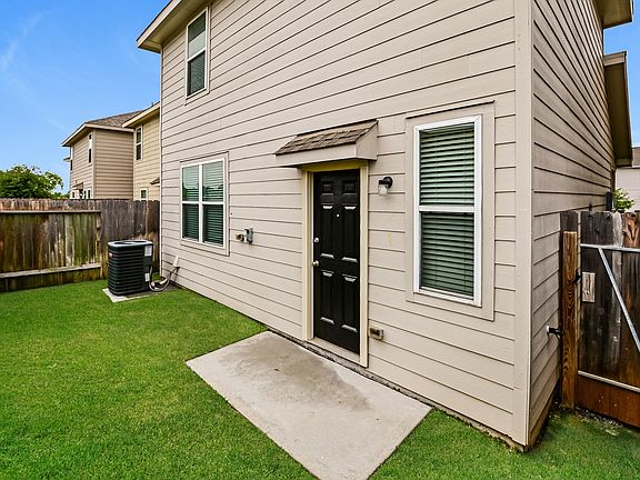 5th image of 21510 Kimro Ln
