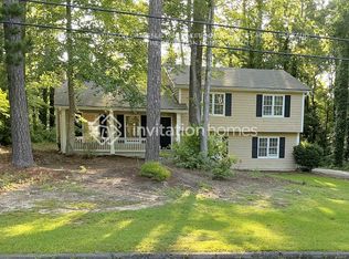 3258 Village Glen Dr, Snellville, GA 30039