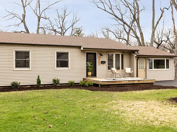 2907 Crabtree Ave, Woodridge, IL 60517
