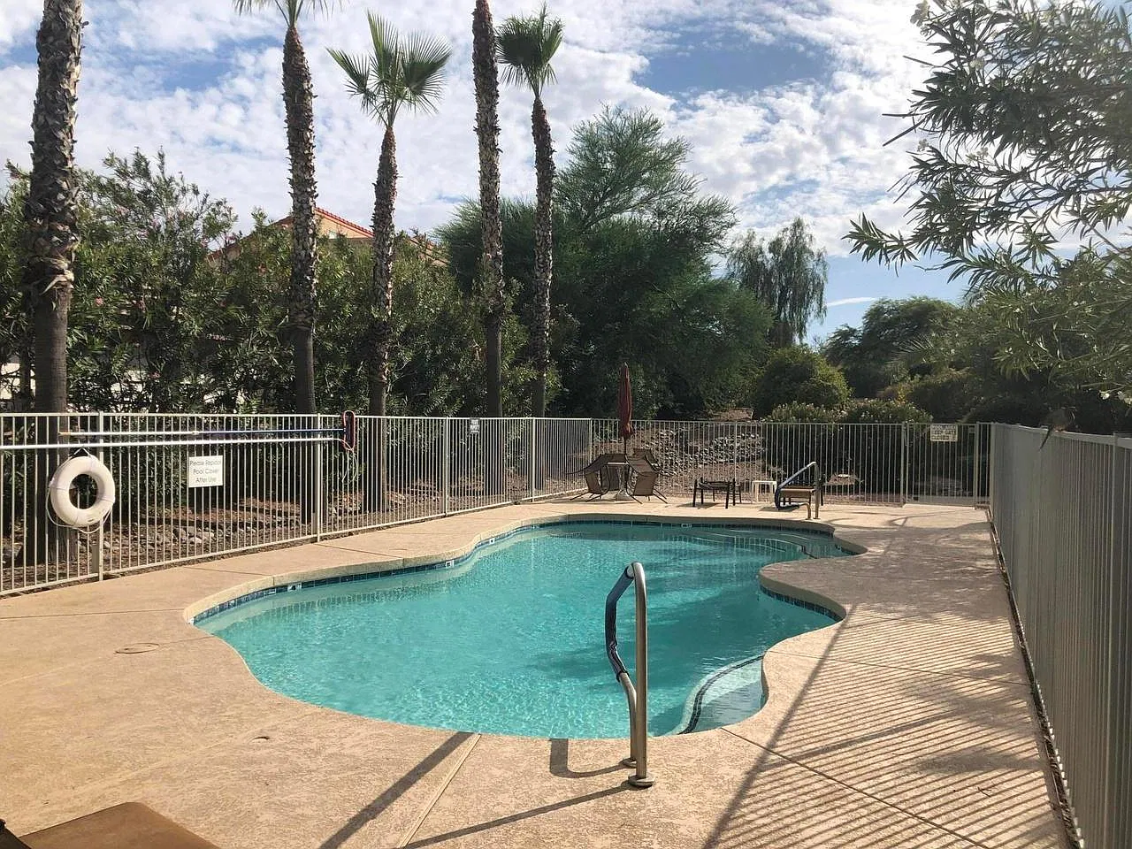 2 bed, 1284 sqft, $2,200 — Photo 4
