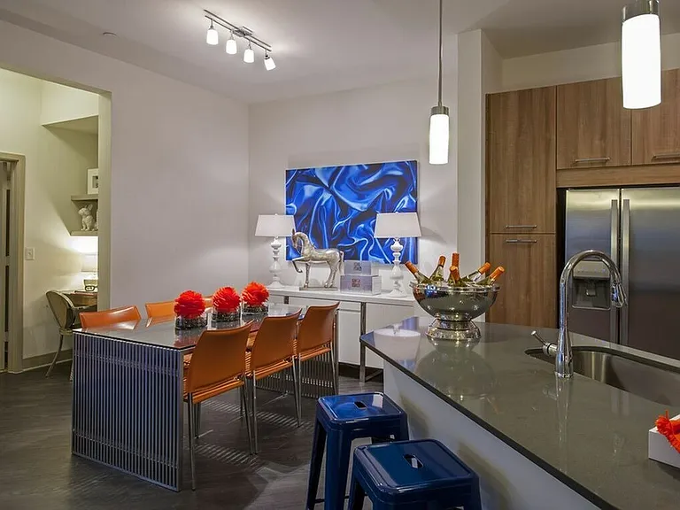 2x2 Dining and Kitchen
