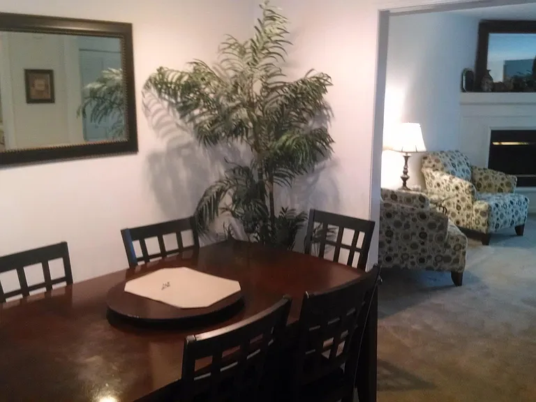 623 Wyndhurst Dr — Photo 5