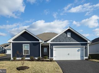 17038 Rollins Rd, Bowling Green, VA 22427