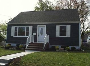 115 Johnson St, Fords, NJ 08863