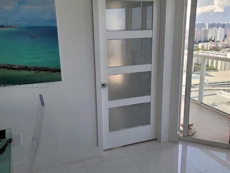 16699 Collins Ave #2507 — Photo 9