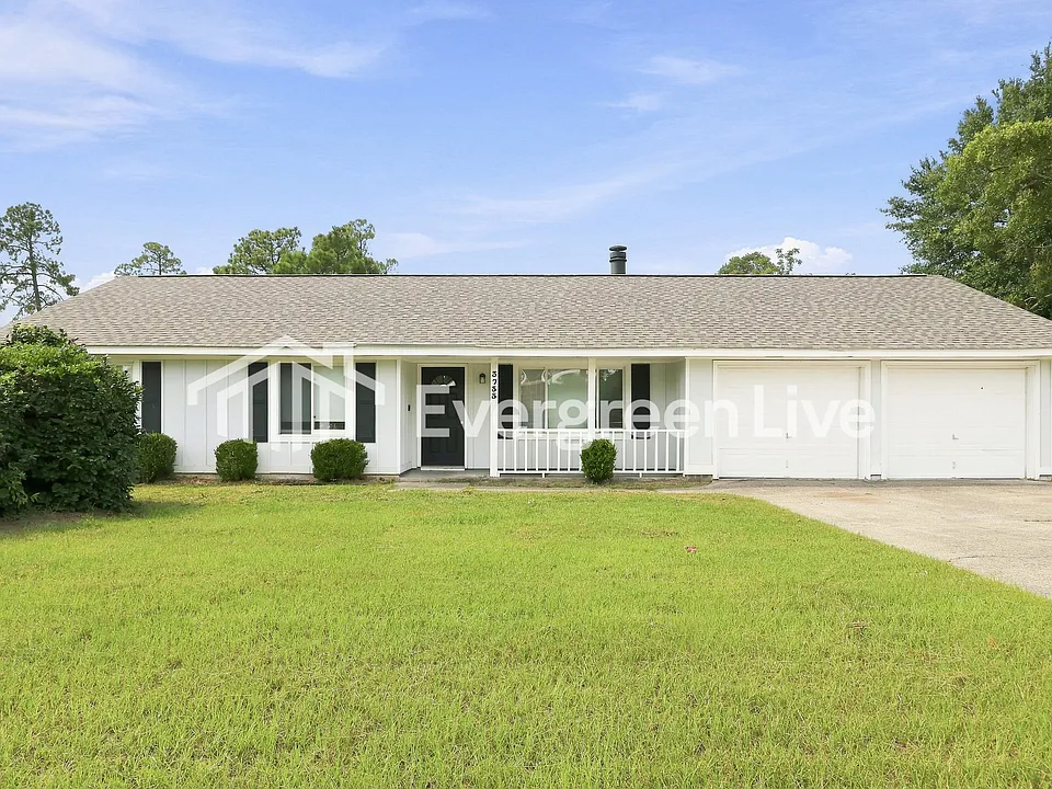 3733 Fairington Dr