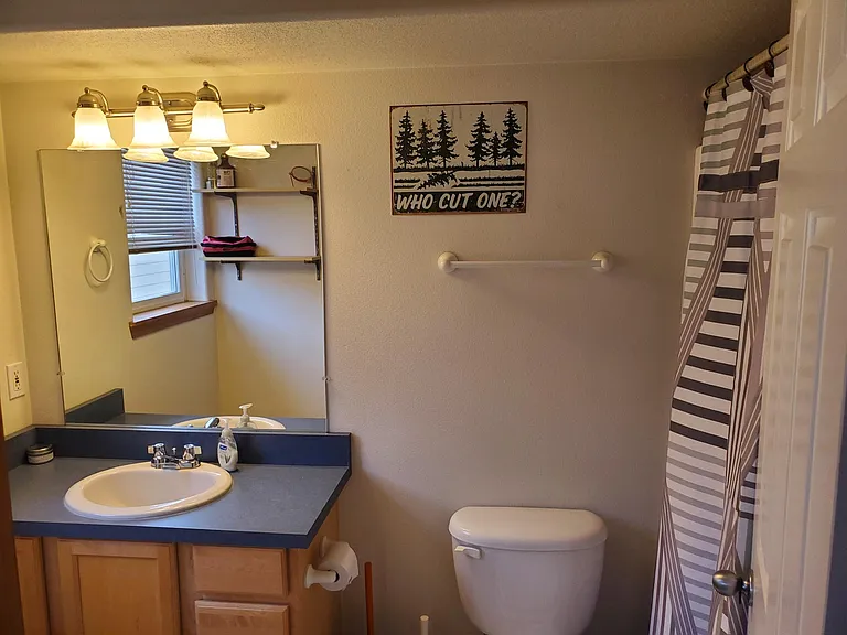 413 Maxs Pl — Photo 25