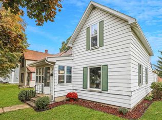 302 N Main St, Syracuse, IN 46567