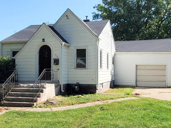 207 N Seminary St, Mount Morris, IL 61054