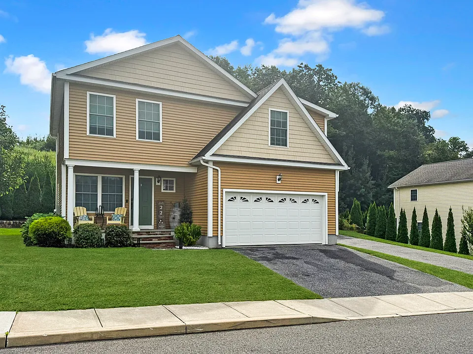 22 Rowland Farm Rd