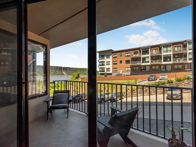 1155 Warburton Ave #1D — Photo 10
