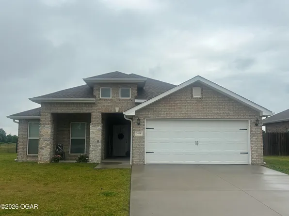 2010 Bogey Ln, Neosho, MO 64850