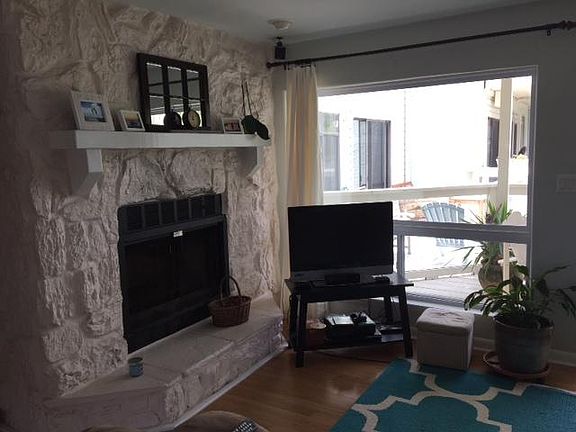 4th image of 1503 Via Deluna Dr
