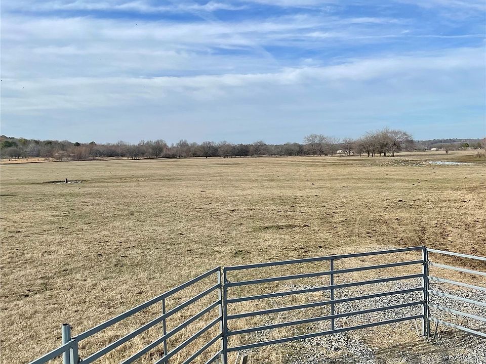 2nd image of W Hancock St