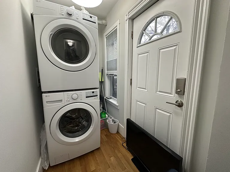 68-70 L St #1 — Photo 10
