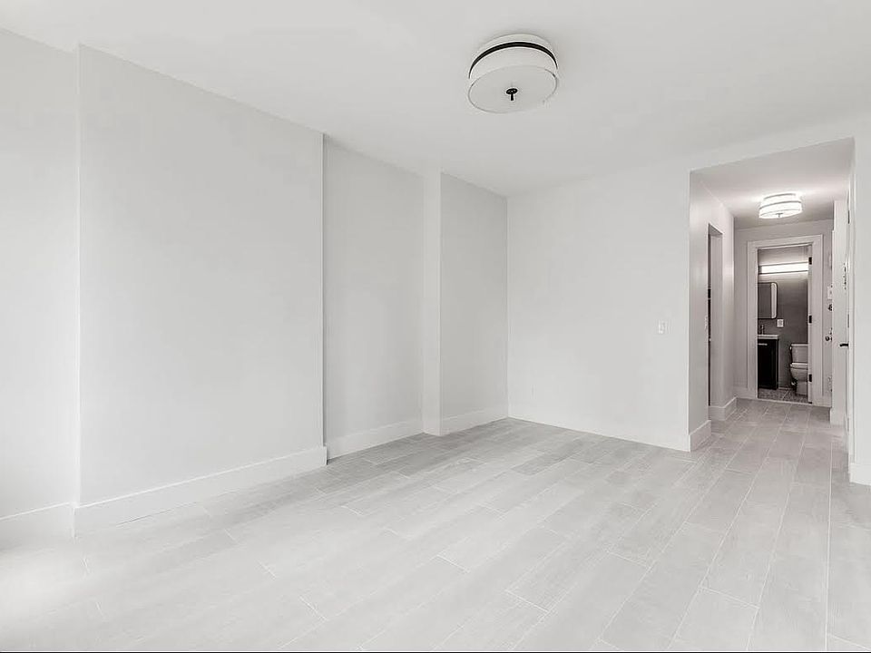 2nd image of 403 E 75th St #5
