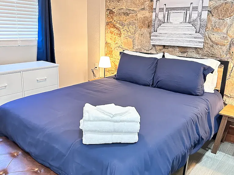 One Queen Bed