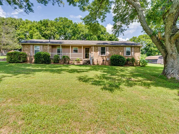 2003 Julie Dr, Mount Juliet, TN 37122