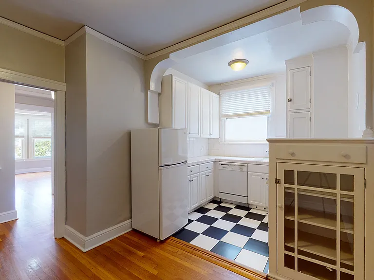 2380 California St — Photo 43