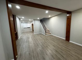 2721 S 71st St, Philadelphia, PA 19153