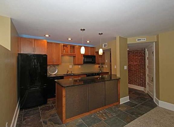 5th image of 627 N Pennsylvania St #5