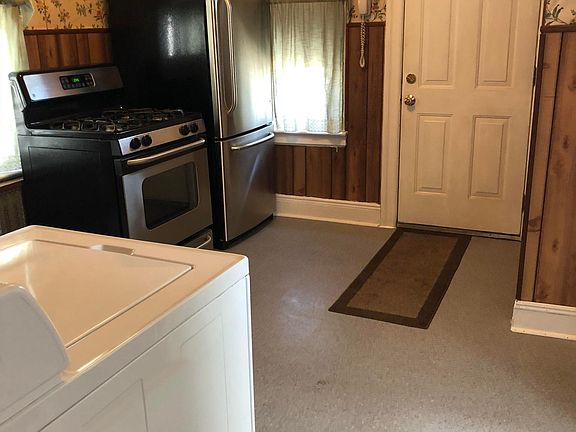 5th image of 3156 Wissman Ave #2