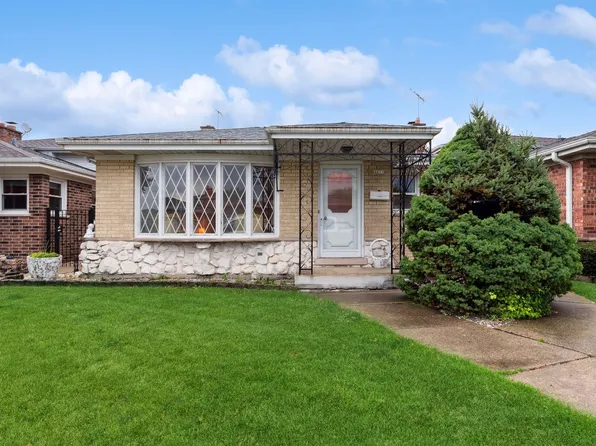 4631 N Maria Ct, Chicago, IL 60656