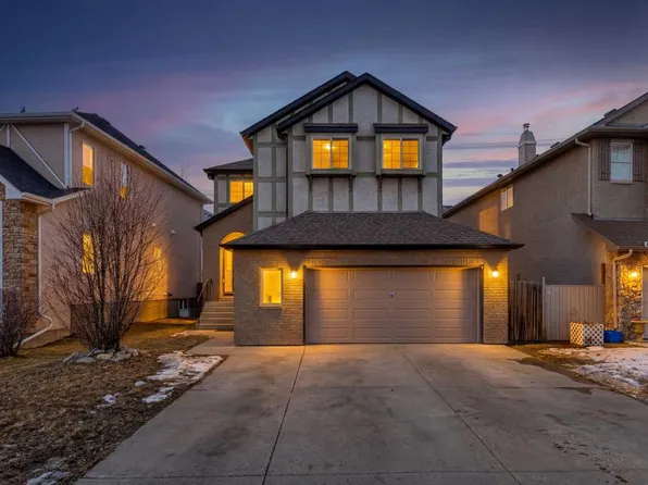 60 E Sherwood Way NW, Calgary, AB T3R 1M7