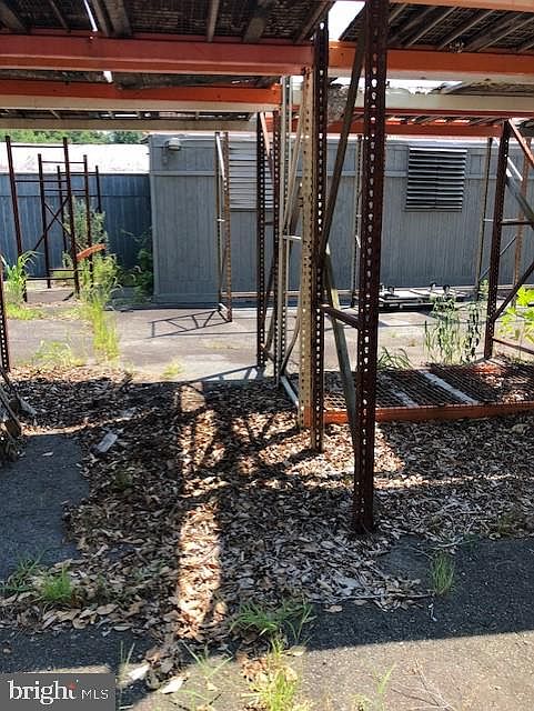 2nd image of 9270 Sadie Ln