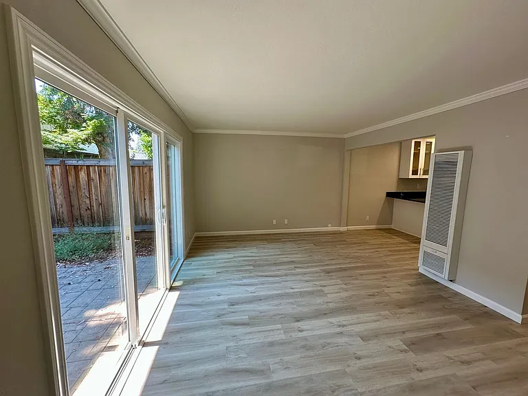 2047 Montecito Ave #2 — Photo 4