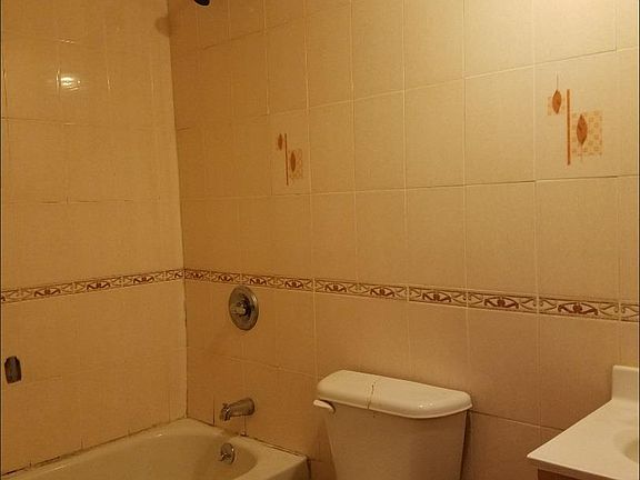 5th image of 530 51st Ave #1