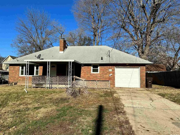 2121 W Edna Ct, Peoria, IL 61604