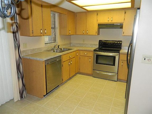4th image of 4960 Mockingbird Dr