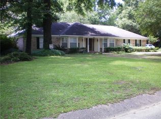 5911 Vaughn Dr E, Satsuma, AL 36572