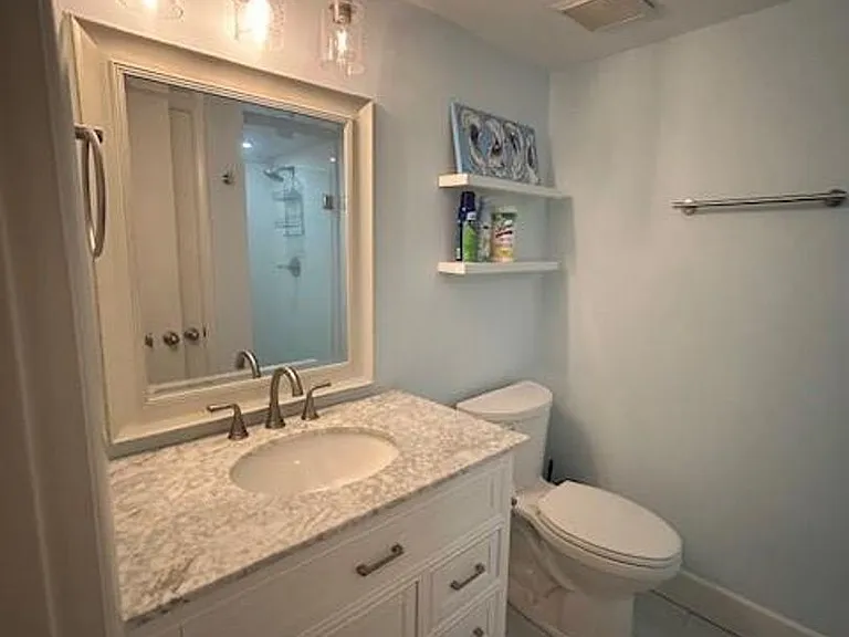 231 Menendez Ave — Photo 8