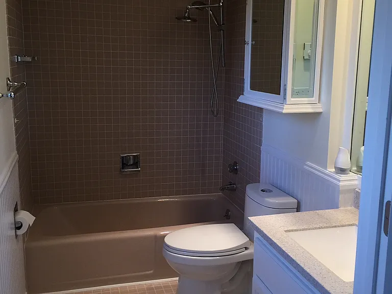 112 Heritage Vlg #D — Photo 17