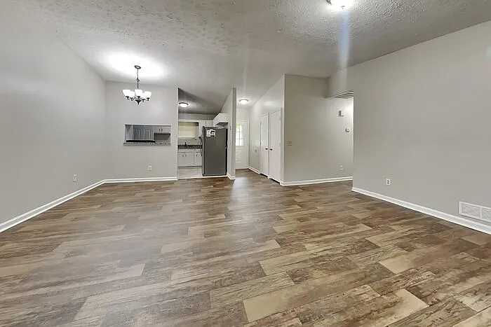 2093 Drake Ct — Photo 3