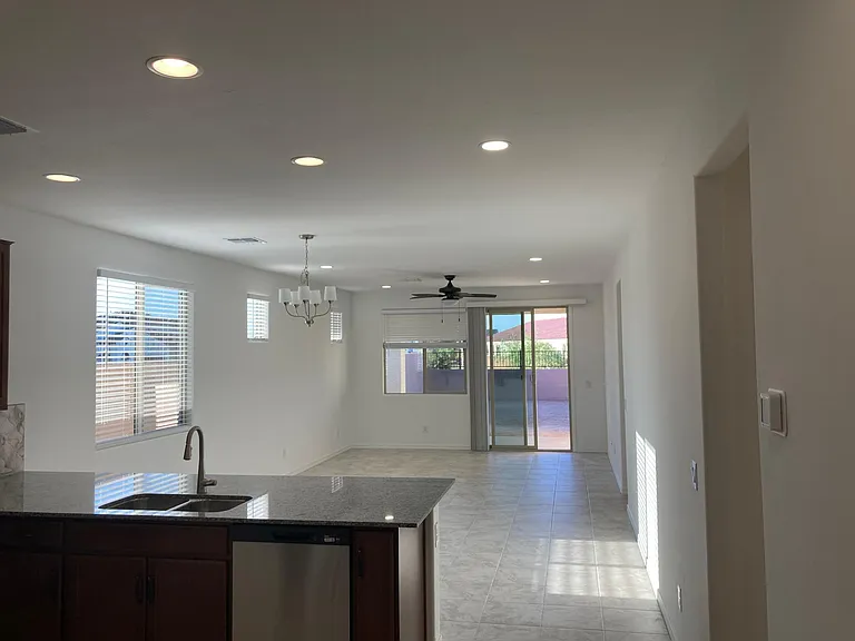 5628 W Roundhouse Rd — Photo 11