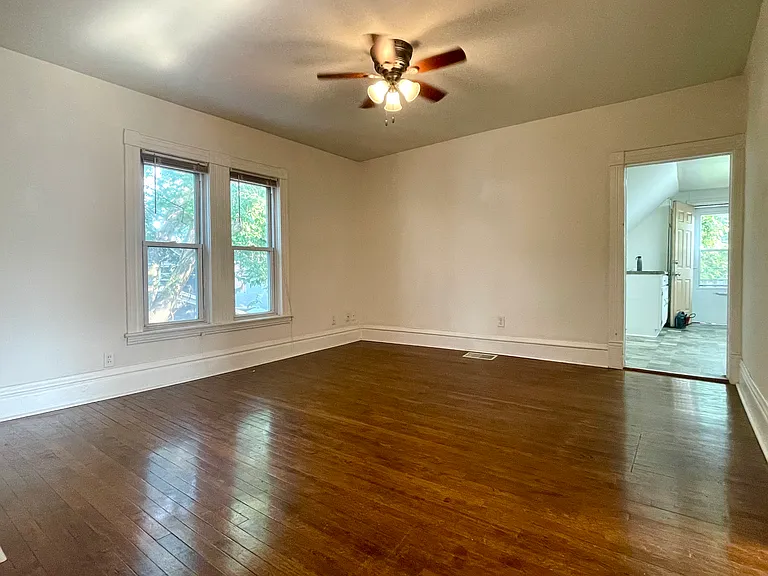 824 Lowry Ave NE #2 — Photo 3
